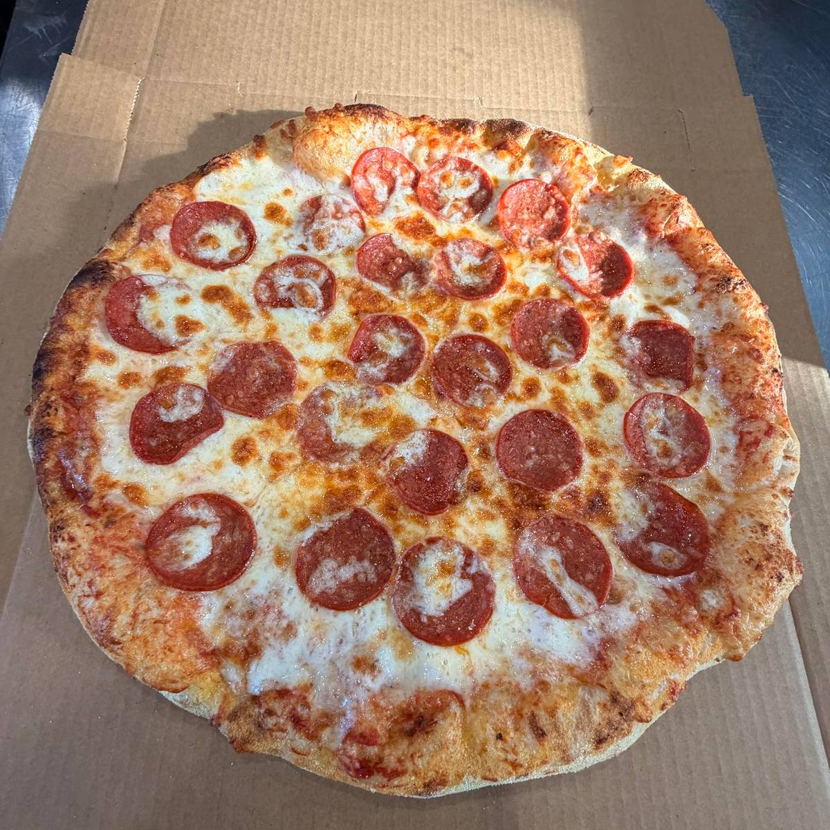 Halal Pepperoni Pizza · 14″
